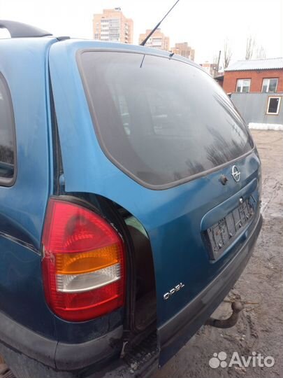 Крышка багажника Opel Zafira A