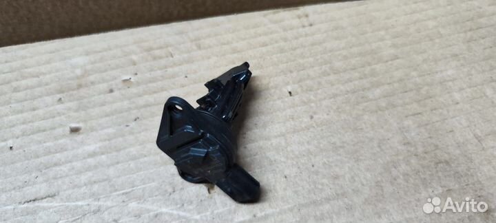 Датчик расходомера воздуха Rav 4 XA50 МКПП