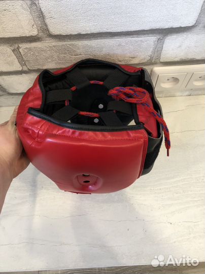 Шлем для единоборств