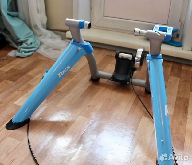 Велосипедный станок/велостанок Tacx