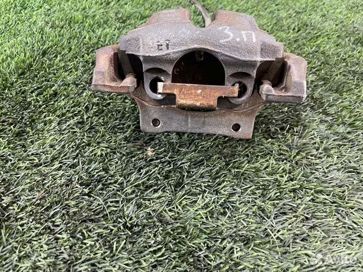 Суппорт тормозной задний правый Bmw X1 E84 N47D20