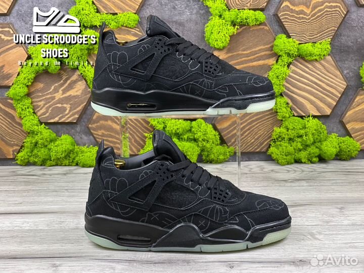 Кроссовки Nike Air Jordan 4 Retro kaws