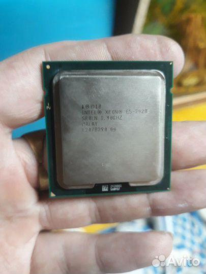 CPU intel xeon E5 2420 6core-12потков lga1356