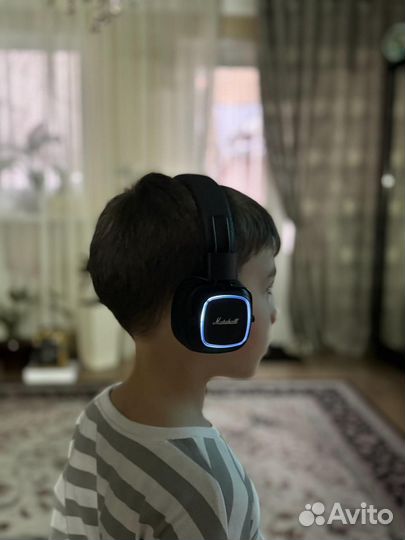 Беспроводные наушники маршал