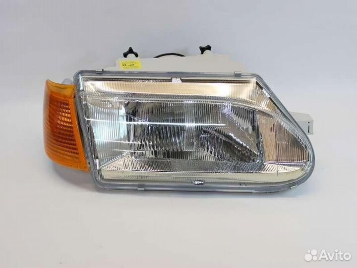 Фара на Ваз 2114 Правая Бош Новая