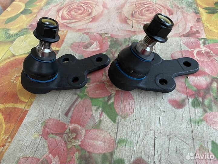 Новые шаровые опоры Ford Focus 2