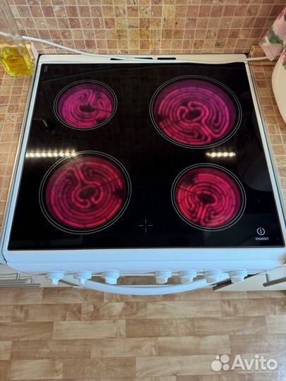 Плита электрическая indesit стеклокерамика