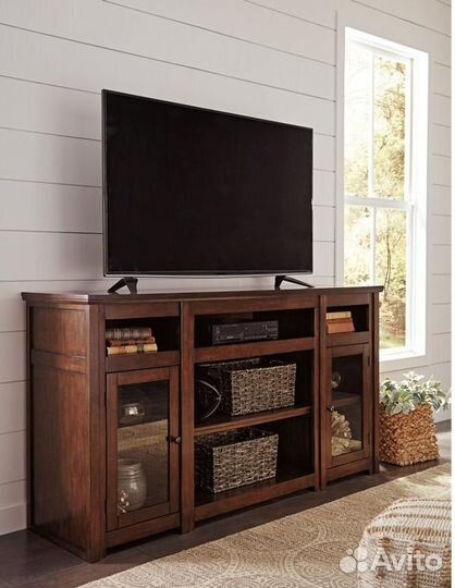Тумба под тв Ashley американский бренд