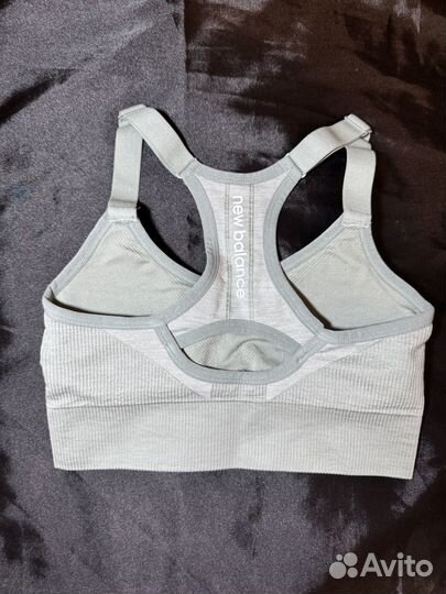 Спортивный топ new balance