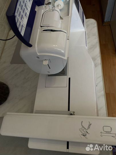 Швейная машина Brother nv2600