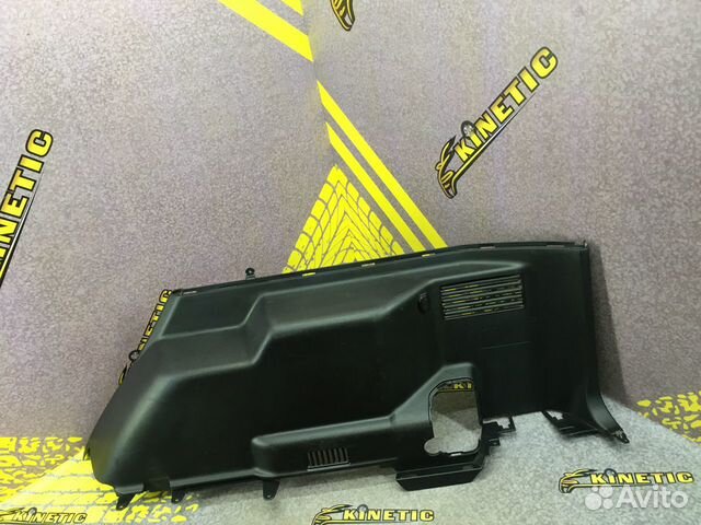 Обшивка багажника боковая Митсубиси Паджеро 4 07