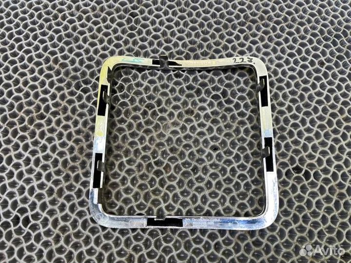 Накладка кулисы кпп Jeep Grand Cherokee 3 WH/WK