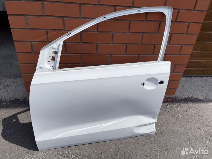 Дверь передняя левая на volkswagen polo 5