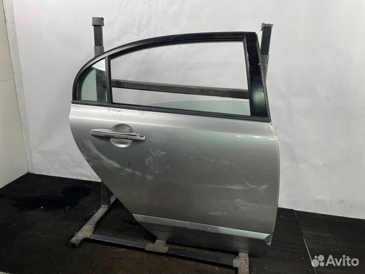 Задняя Правая Двеpь Honda Civiс 4D