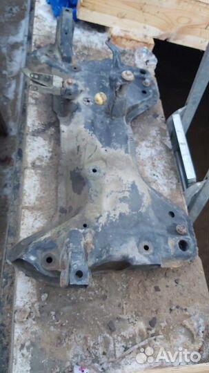 Передний подрамник Пежо 206