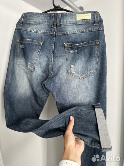 Джинсы новые