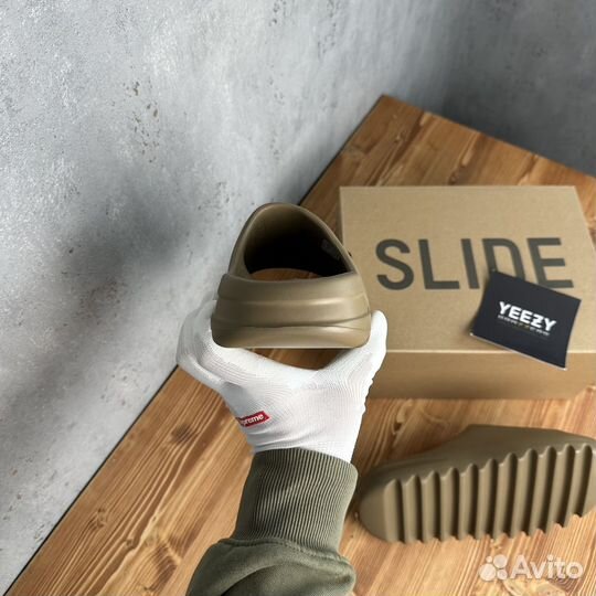 Adidas Yeezy Slide Earth Brown