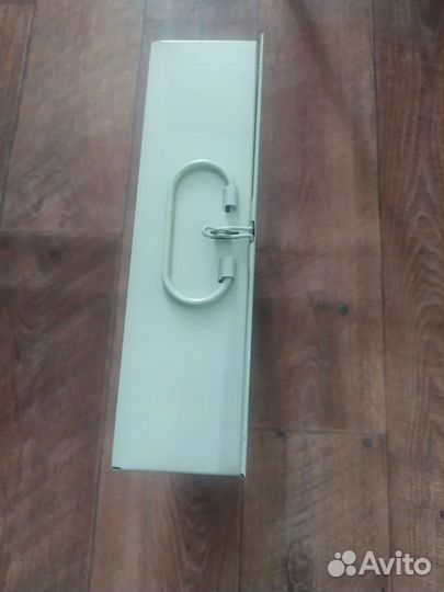 Сейф, банковская ячейка