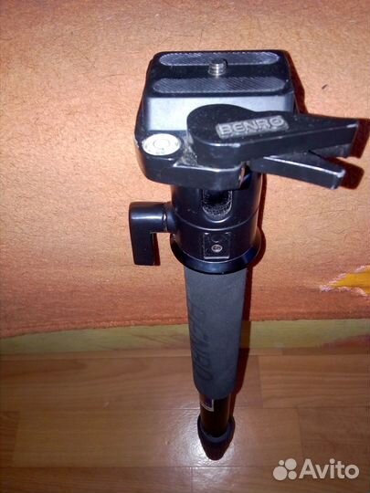 Продам монопод benro