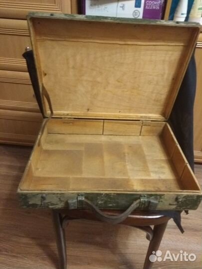 Старинный деревянный чемодан / ящик инструментов