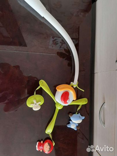 Мобиль для детской кроватки