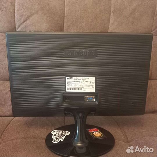 Монитор Samsung