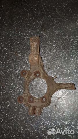 Кулак поворотный передний правый Nissan Tiida C11