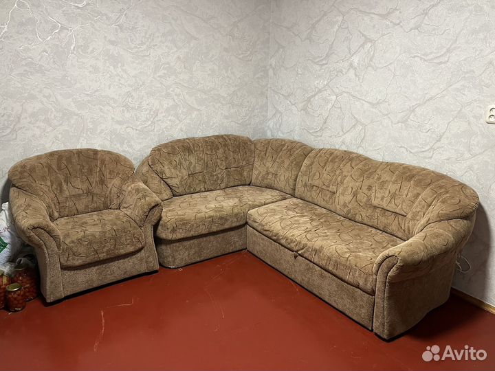 Диван и кресло бу