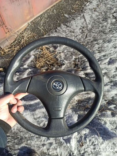 Продам руль Тойота Королла филдер