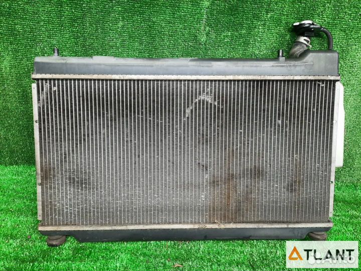 Радиатор основной honda FIT