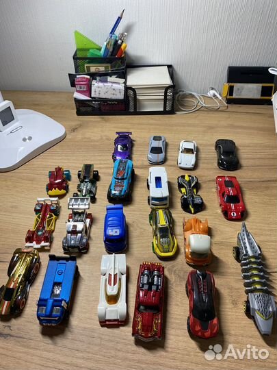 Hot wheels машинки