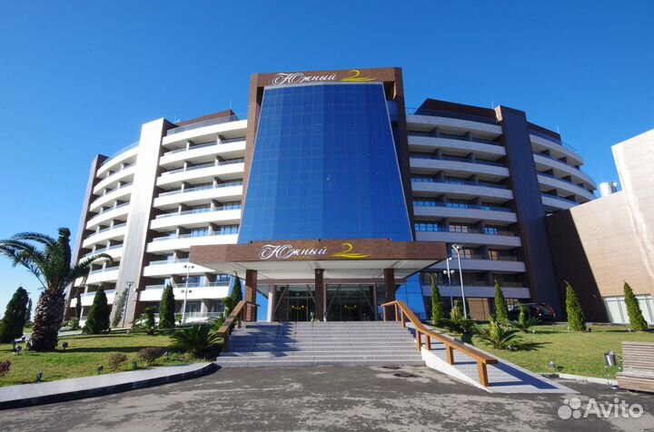 Официанты с проживанием (Novikov Group)