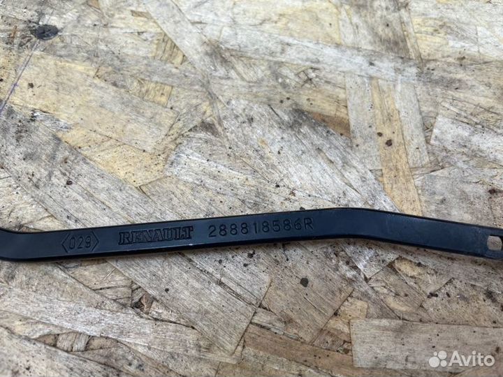 Поводок дворника передний левый Renault Sandero
