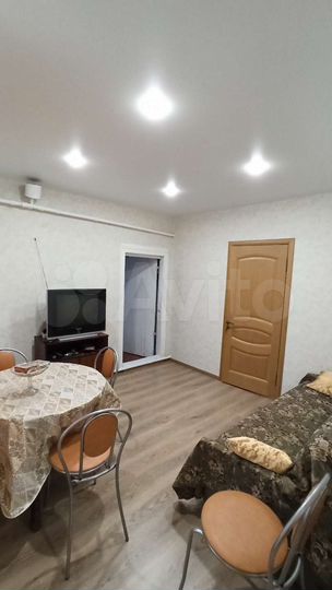 Комната 37 м² в 2-к., 1/1 эт.