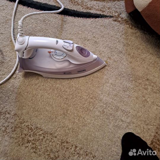 Паровой утюг Philips