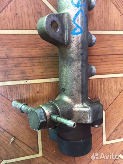 Продам топливную рампу