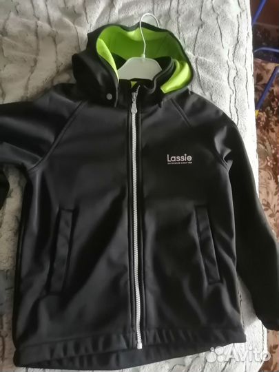 Лесси куртка ветровка