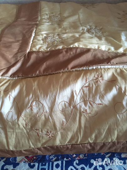 Покрывало новое на кровать. Размер Евро