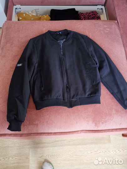 Бомбер черный хлопковый M