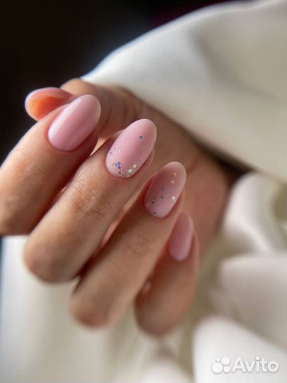 Маникюр, Педикюр