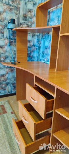 Стол письменный (компьютерный)