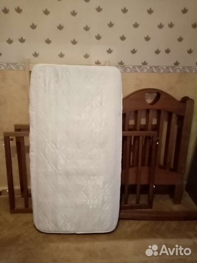 Кроватка+полный комплект к ней