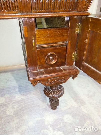 Стол старинный письменный
