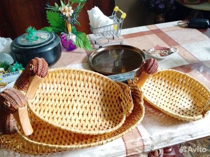 Набор плетеных корзин