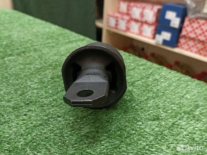 Сайлентблок заднего рычага Mazda 3 (2003-2009г)