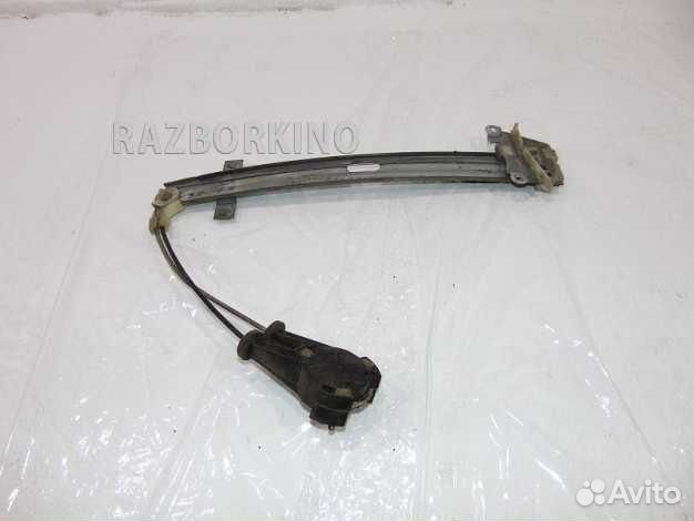 Стеклоподъемник механический передний левый