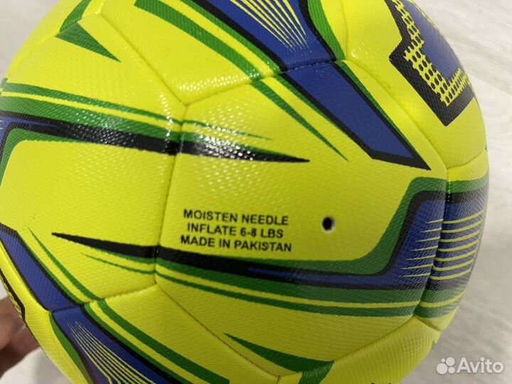 Футбольный мяч новый