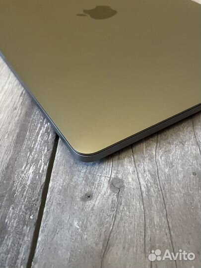 Apple MacBook Pro 13 M2 2022 512gb 95% Идеал