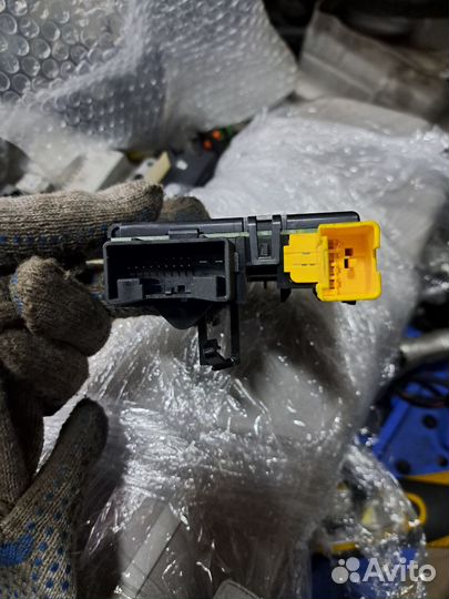 Блок подрулевой audi a3 8p