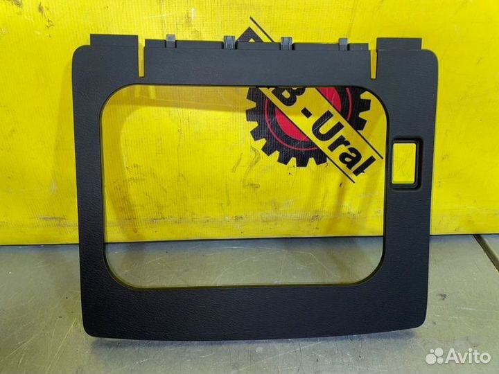 Накладка подлокотника Nissan Patrol Y62 Y62 5.6